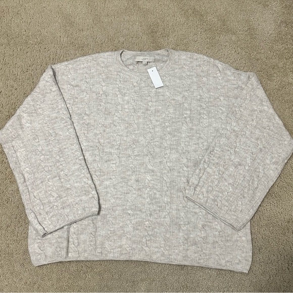 LOFT Heathered Wide Sleeve Cable Sweater in Silver Sand Heather Size XL NWT - Picture 2 of 7